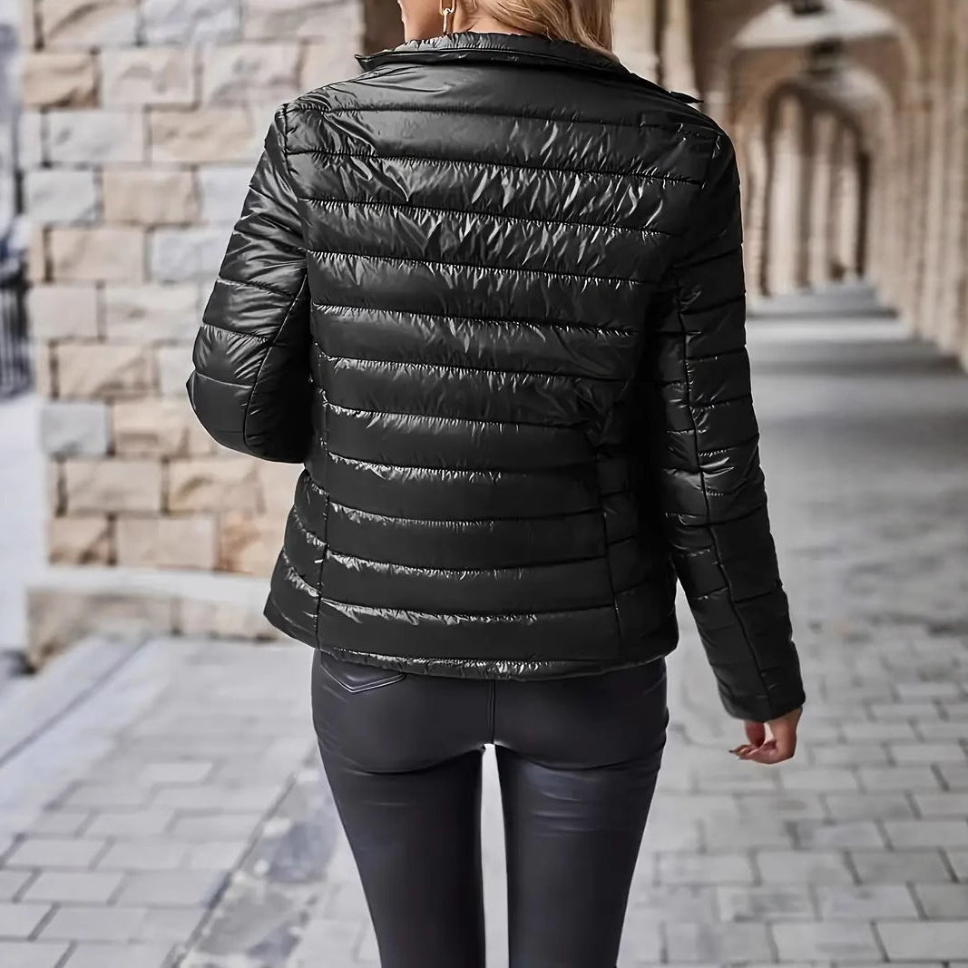 Steppjacke mit Stehkragen und Reißverschluss