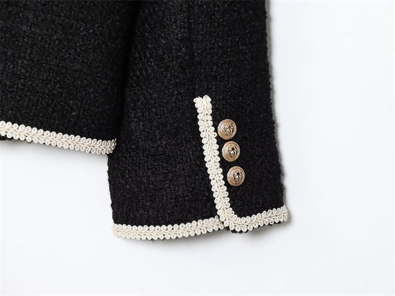 Kurz geschnittene Jacke mit Rundhalsausschnitt und vier Taschen