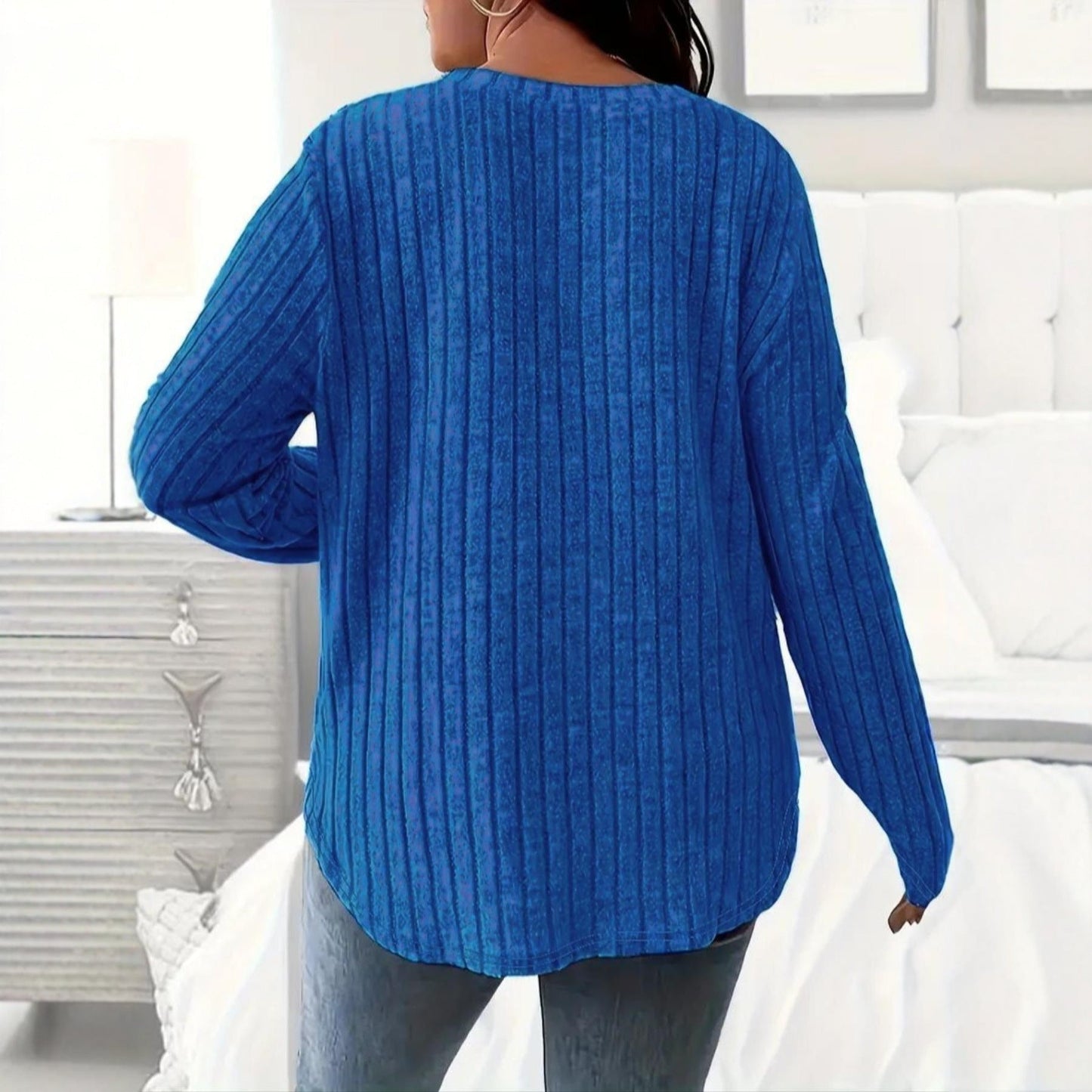 Übergrößen Pullover mit V-Ausschnitt und strukturierter Oberfläche