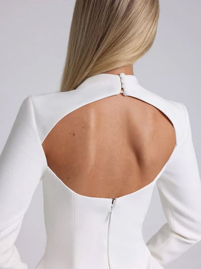 Minikleid mit langen Ärmeln und Rückenausschnitt