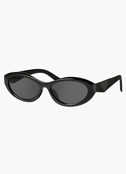 Schmale Sonnenbrille mit geschwungenem Rahmen